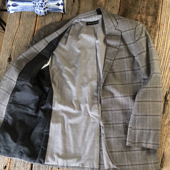 DKNY Jeans Grey Plaid Men’s Sport Coat Size Small - Picture 10 of 12